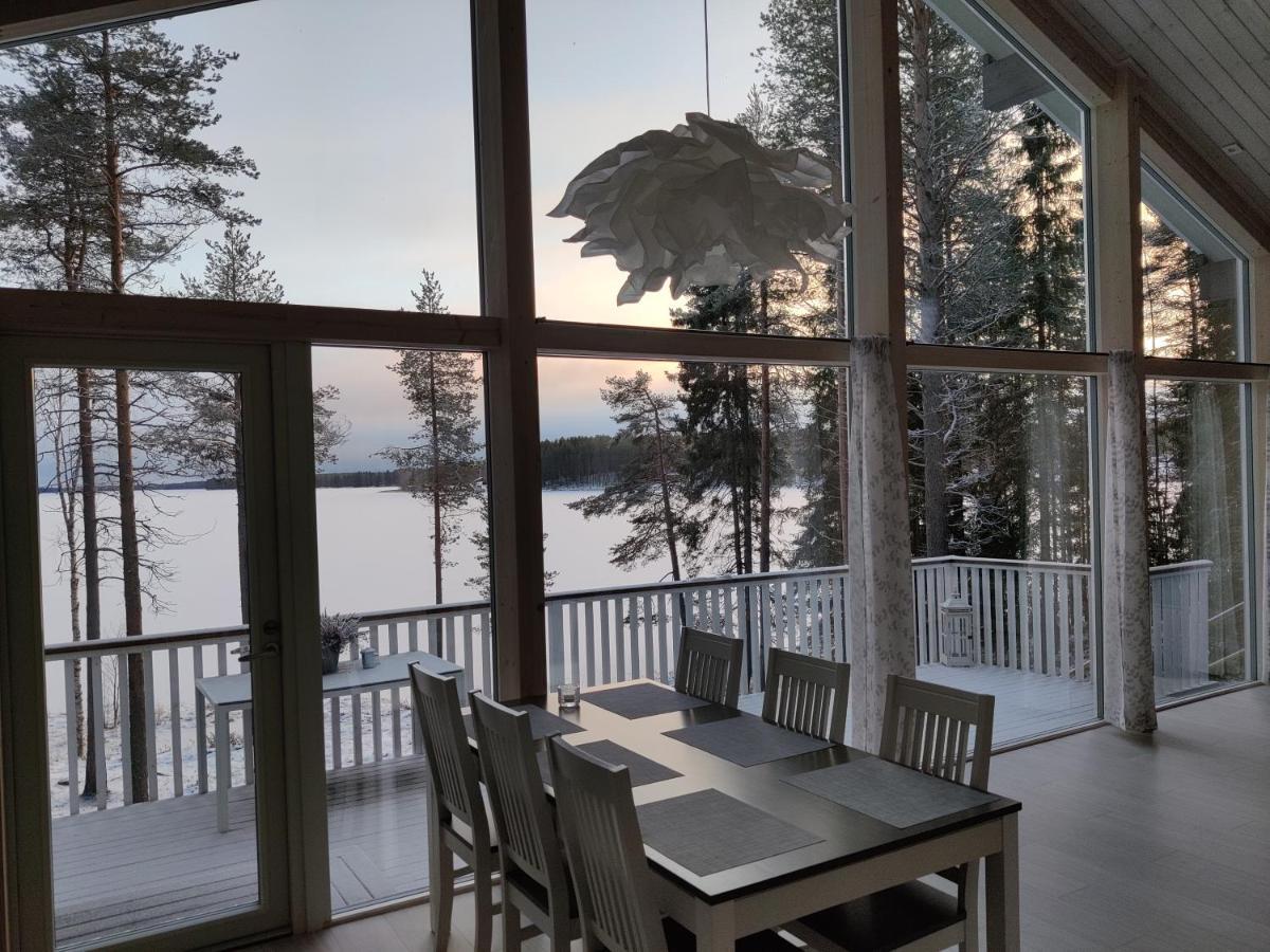 Villa Sirius Sieri, Nice Log-Cottage By The Lake Rovaniemi Exteriör bild