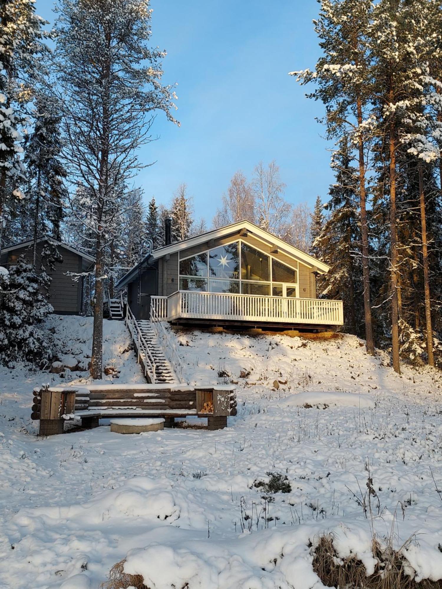 Villa Sirius Sieri, Nice Log-Cottage By The Lake Rovaniemi Exteriör bild